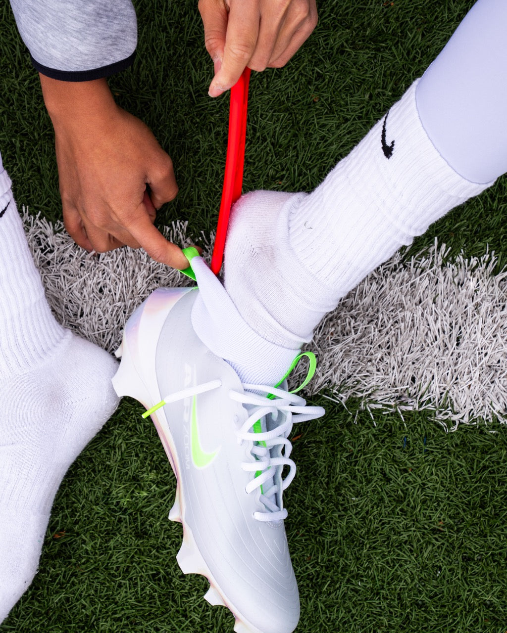 The Travel x Fiery Red